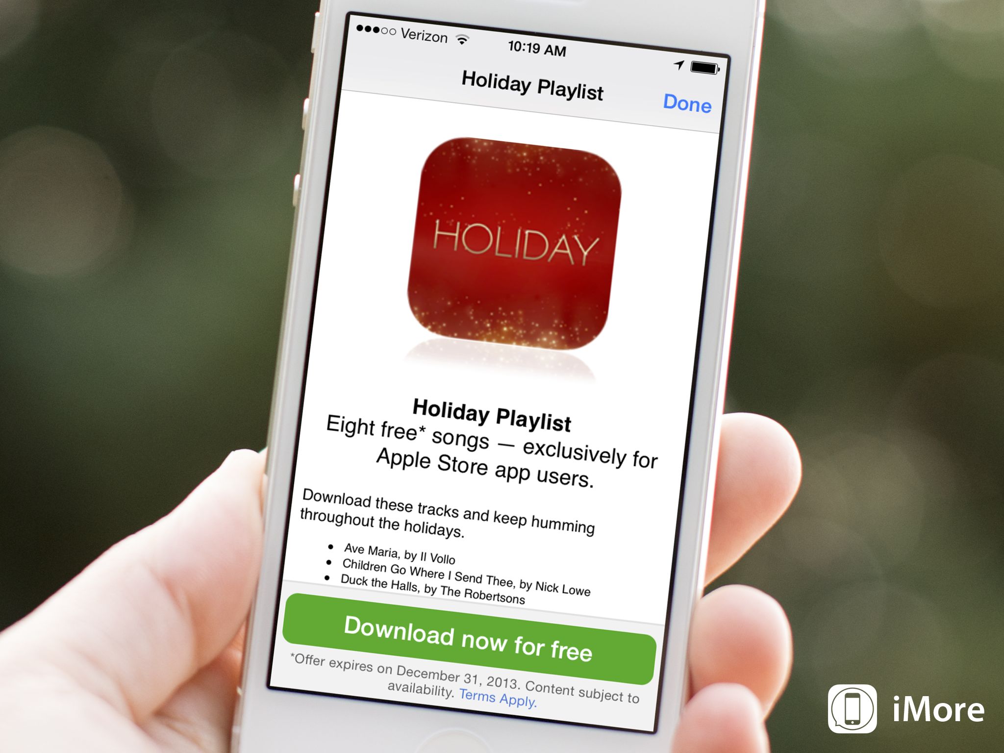 Apple giving away holiday playlist in Apple Store app