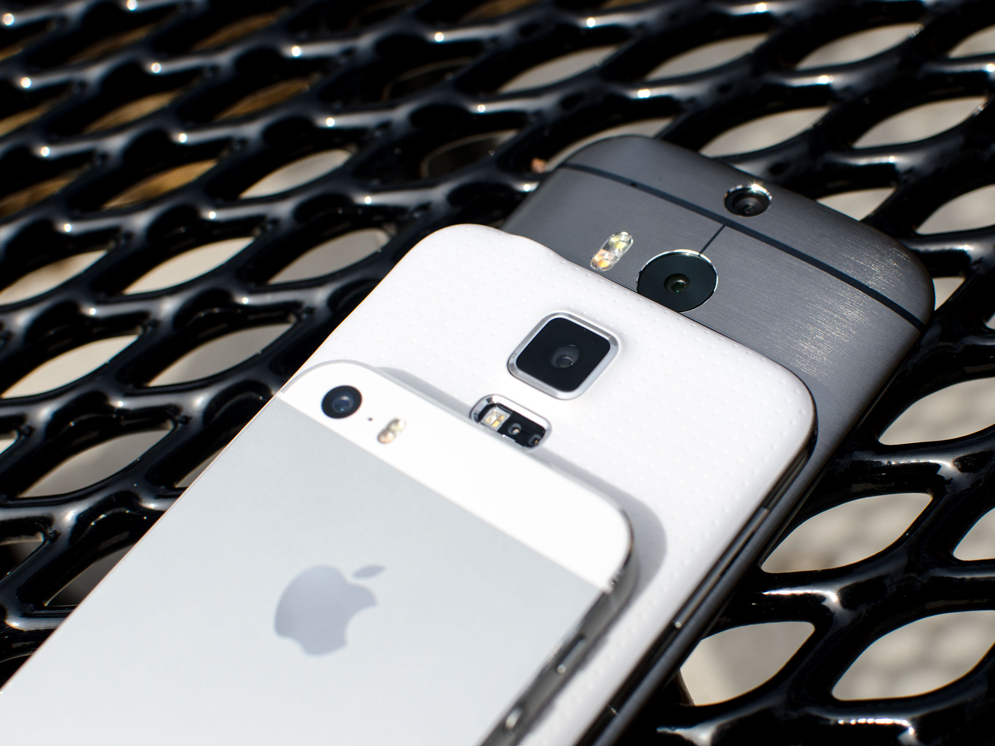 iPhone 5s vs. Galaxy S5 vs. HTC One M8: Camera shootout!