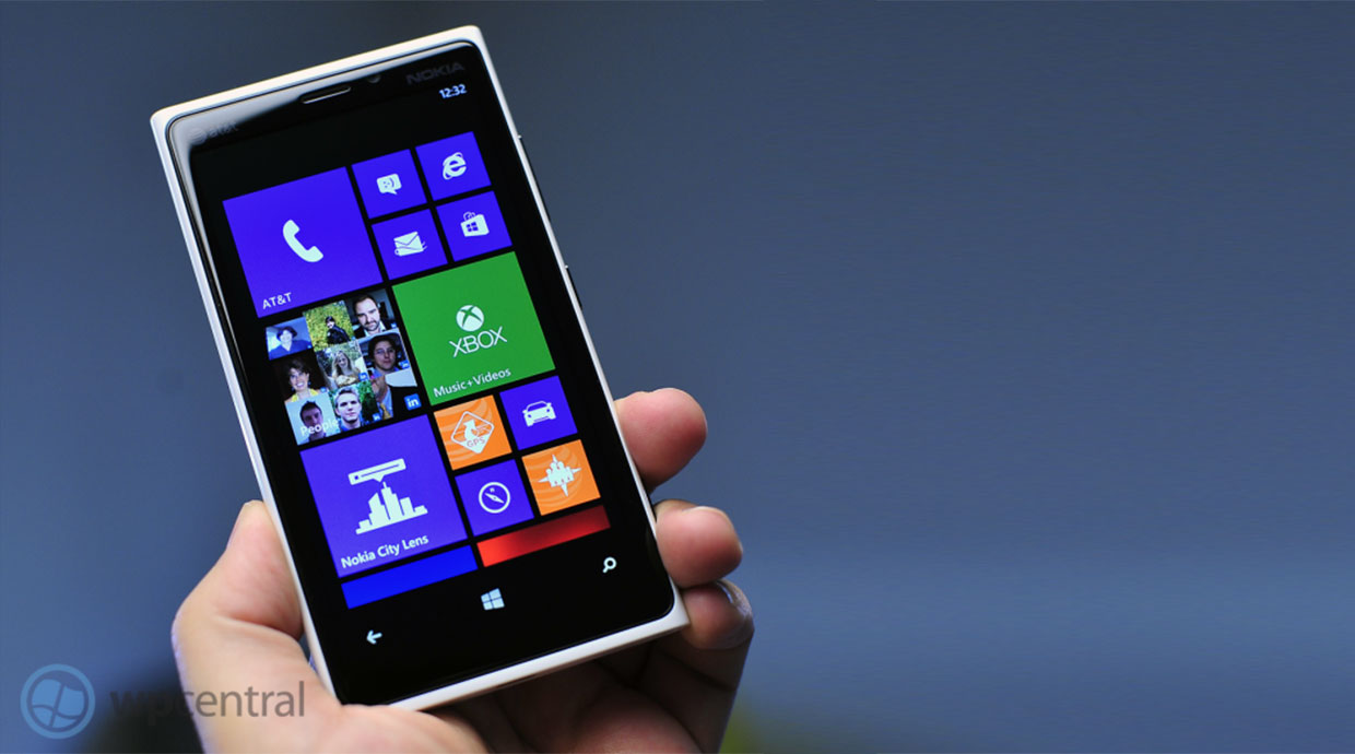 iPhone 5 vs. Lumia 920: Which phone should you get?