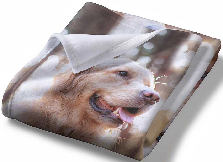 Amazon Photo Gifts Photo Blanket Render Cropped