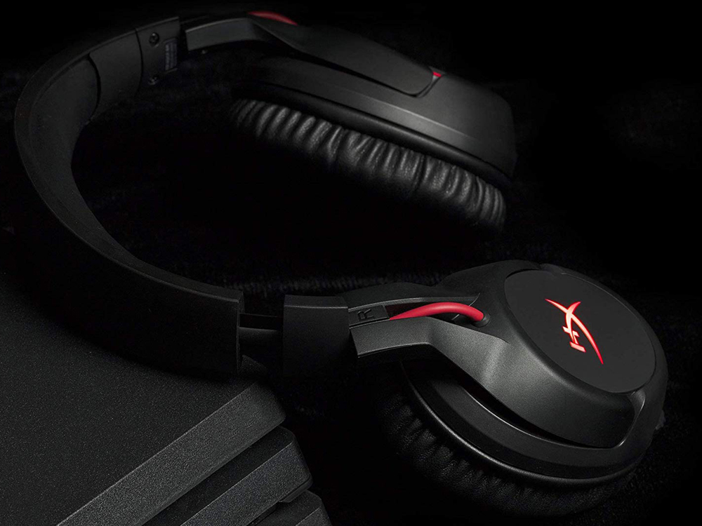 Go wireless with the HyperX Cloud Flight gaming headset
