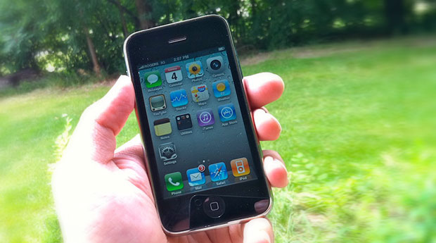 iPhone 3GS now available for $180 on Aircel India -- what does that tell us about the budget phone future?