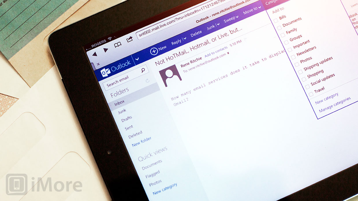 Microsoft goes gunning for Gmail with Outlook.com web-based email service