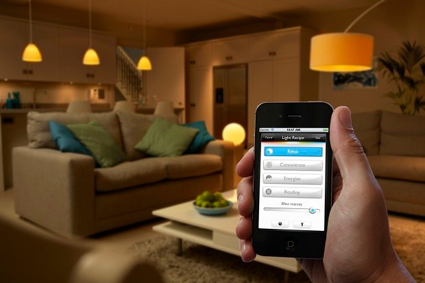 Philips Hue offers iPhone controlled LED lighting for your home