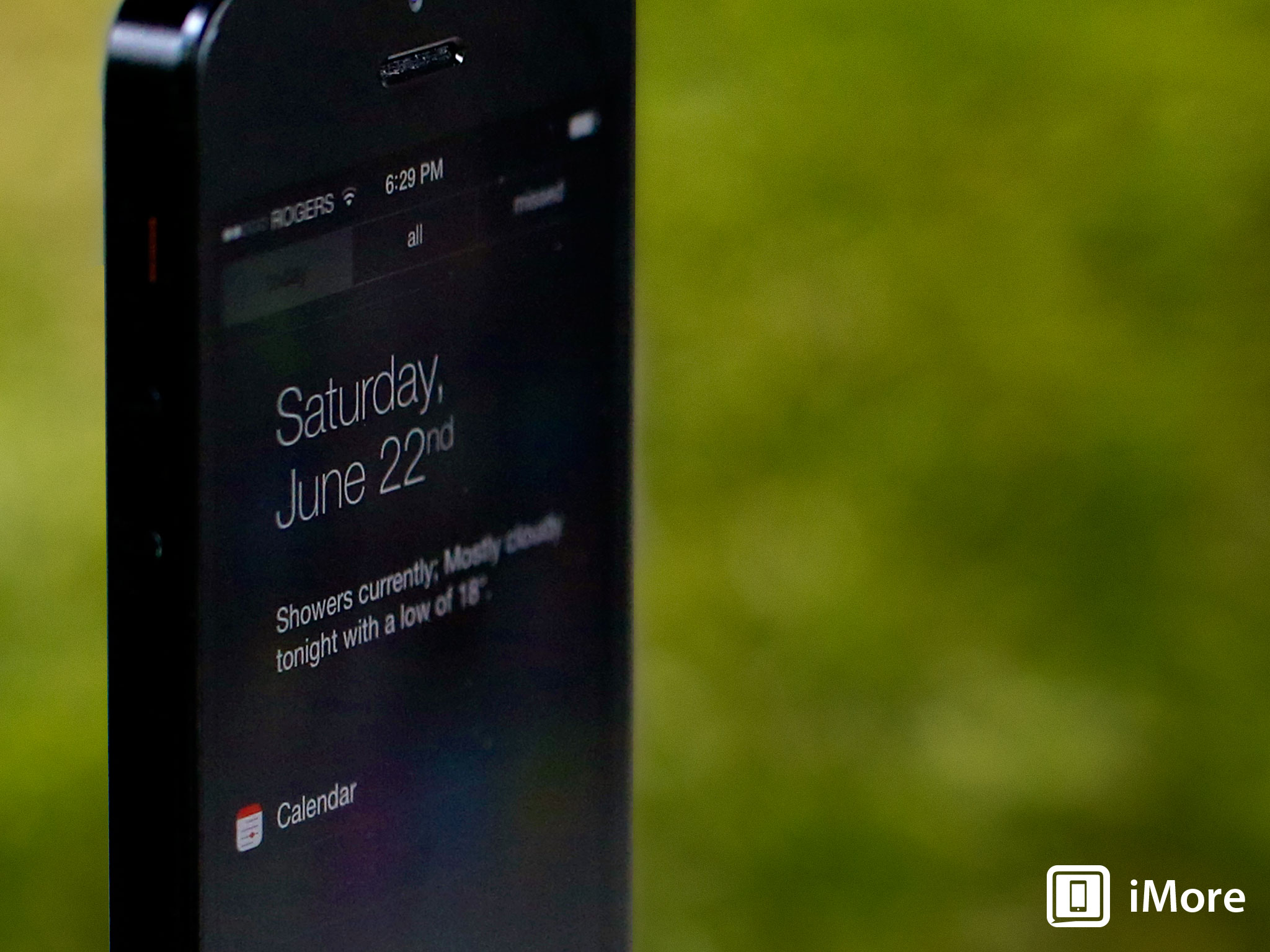 iOS 7 preview: Notification Center