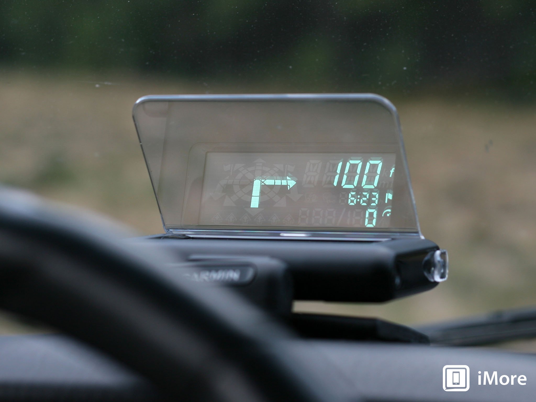 Garmin&#39;s HUD keeps you from getting lost - but it&#39;ll cost you