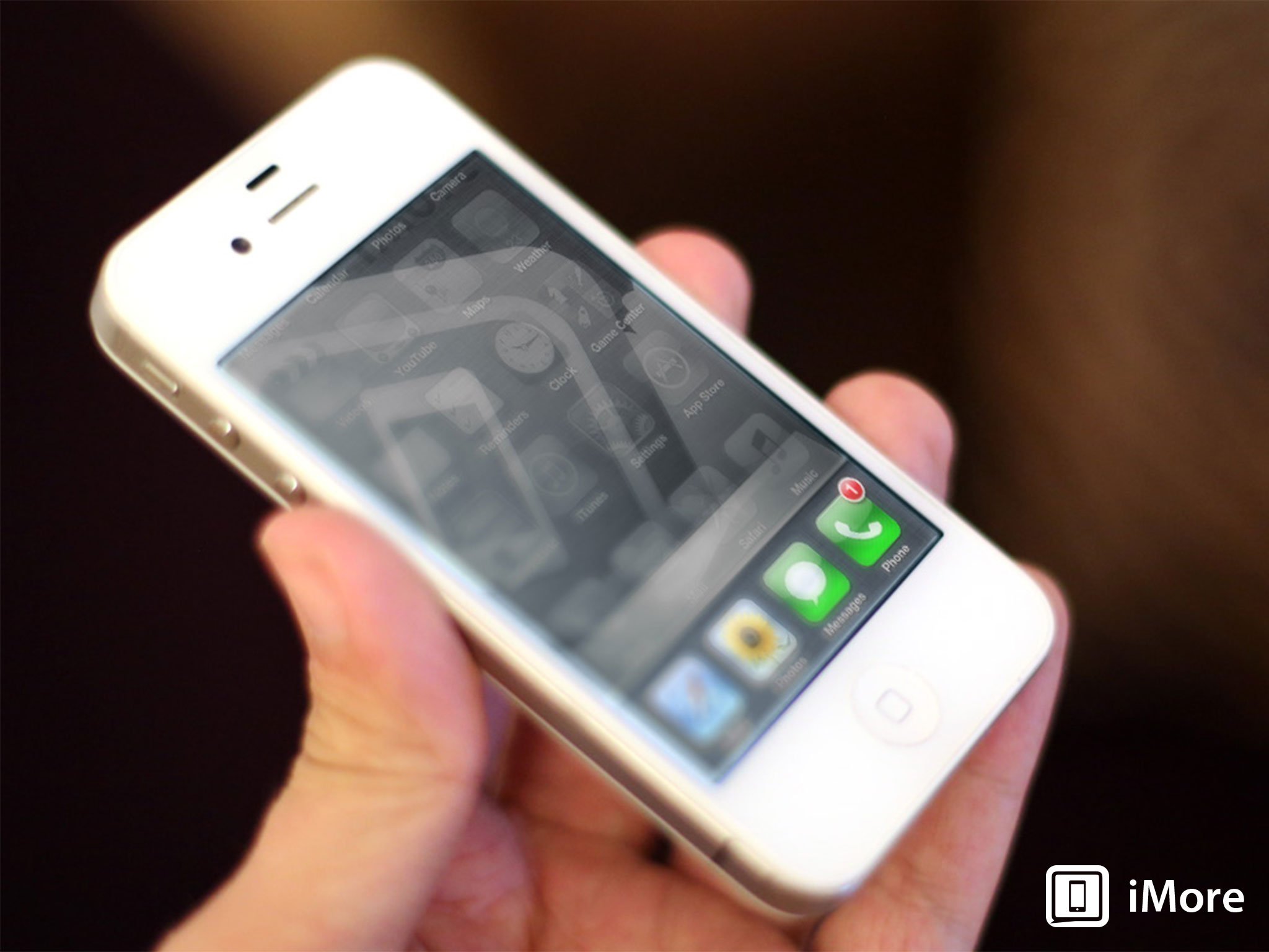Complete review of Apple's iOS 4 software for iPhone and iPod touch