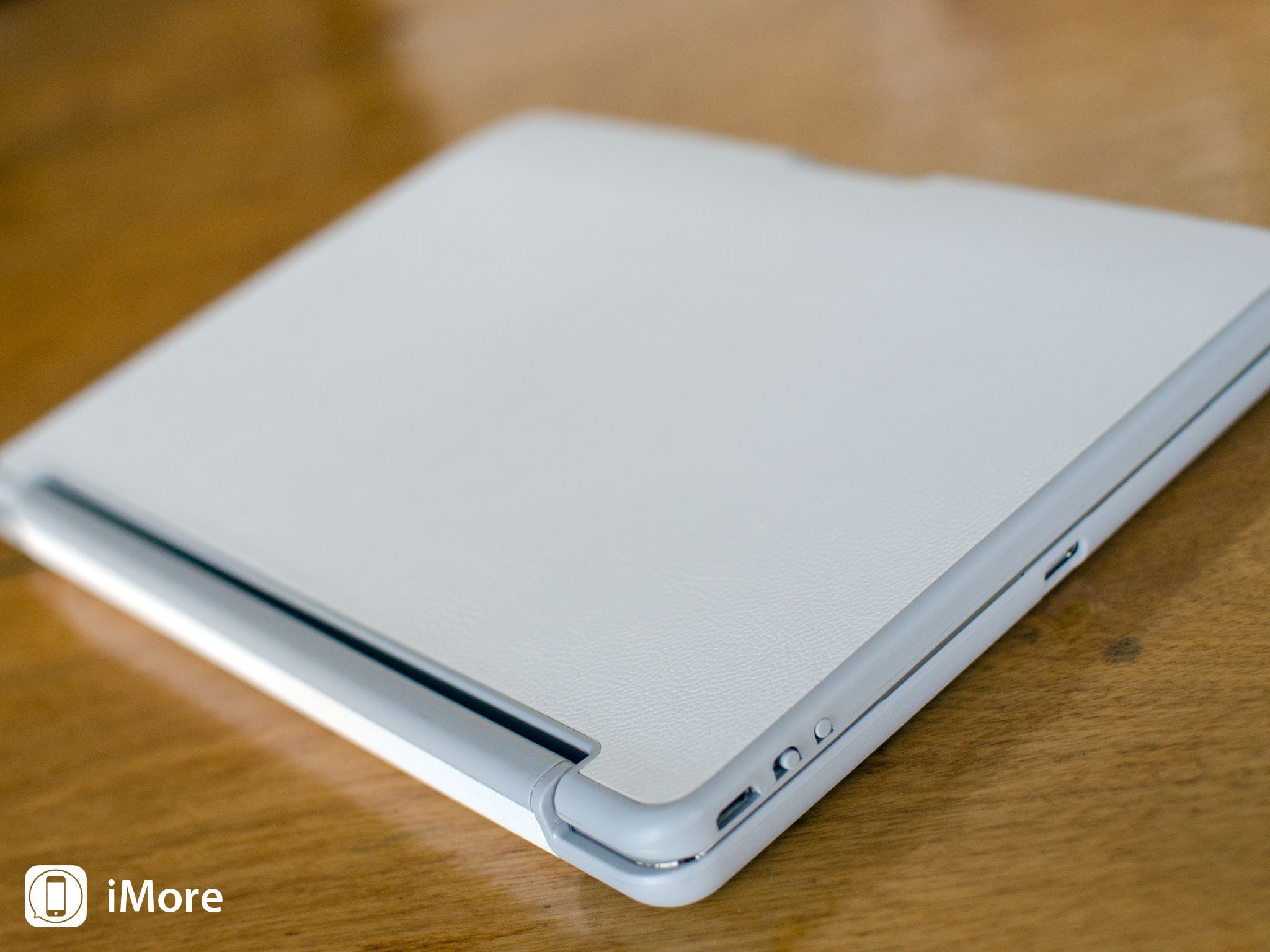 Zagg Keys Folio for iPad Air review: Closed top view