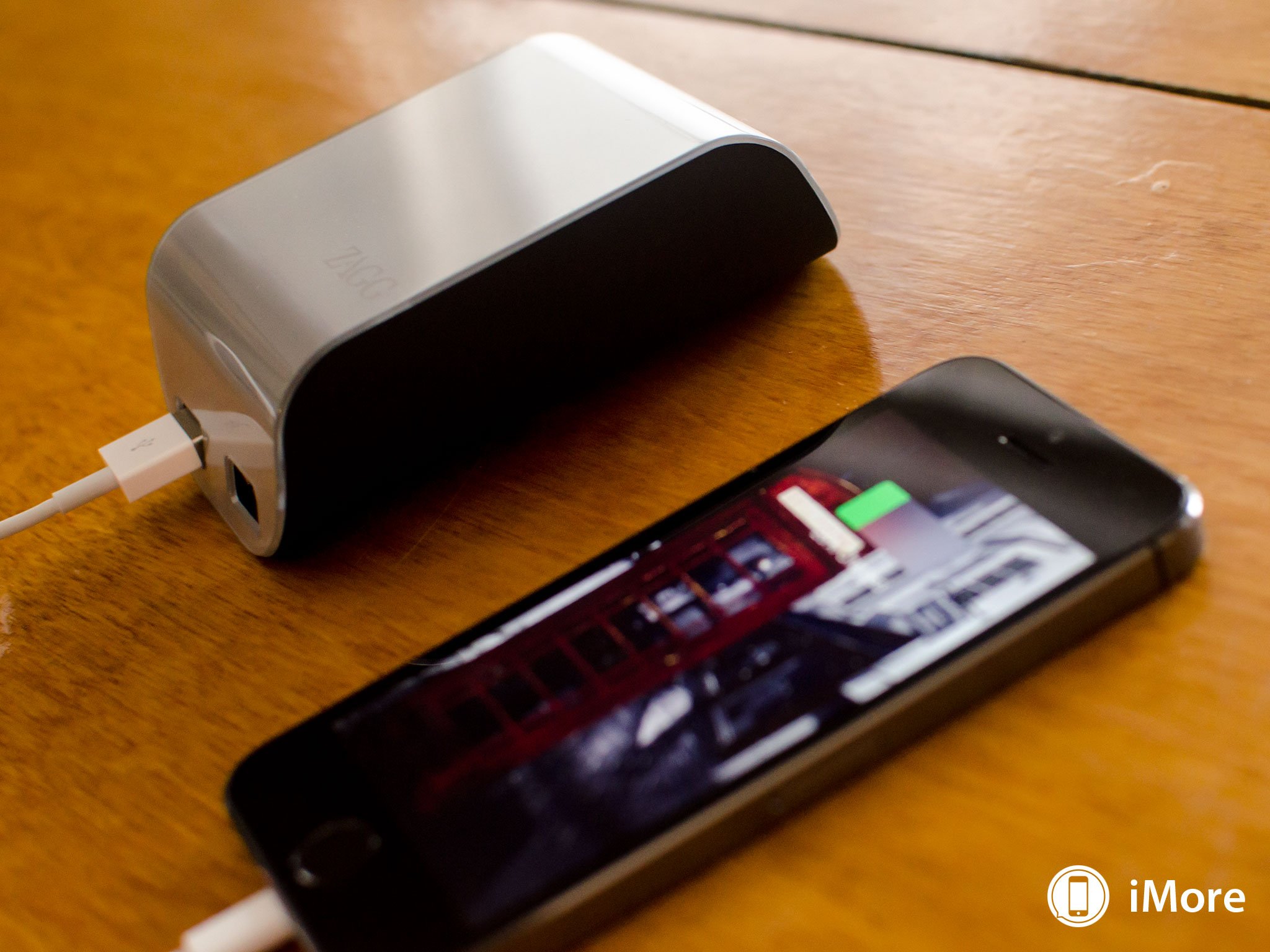 ZAGGsparq portable battery and wall charger review