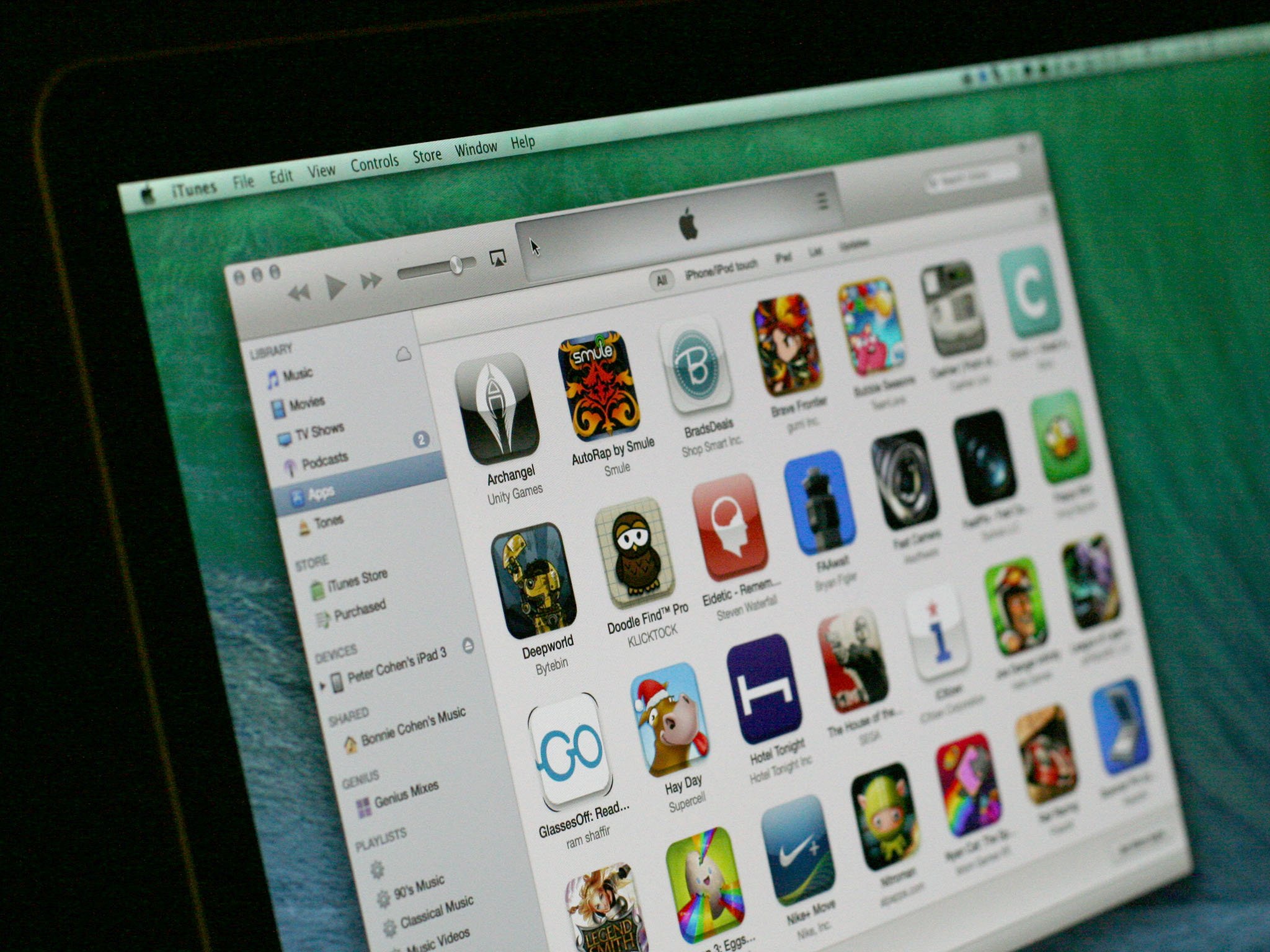 iTunes 11.1.5 is out; fixes bugs, improves iBooks on Mavericks