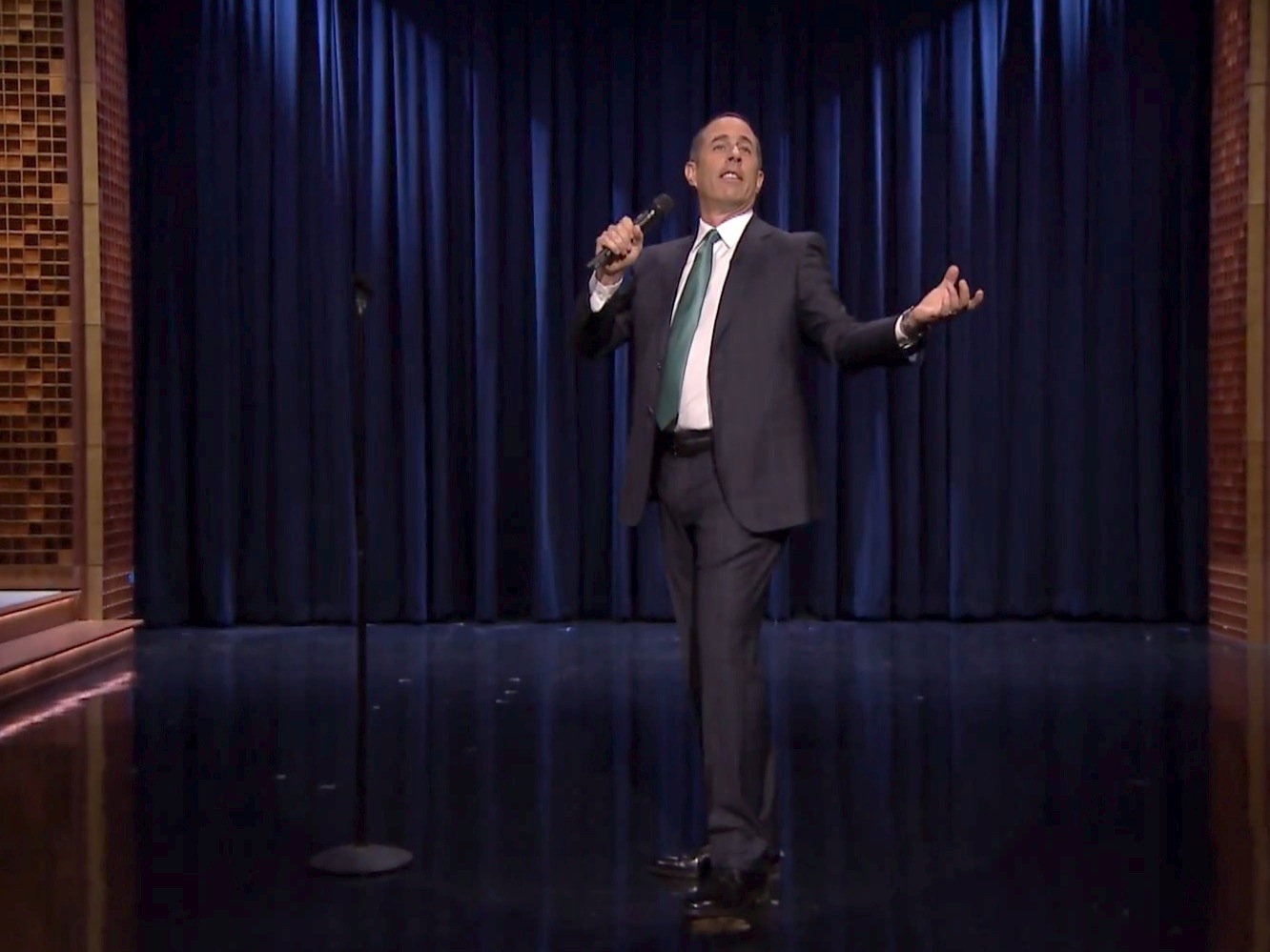 Seinfeld on smartphones and texting: "I could have called you and I chose not to."