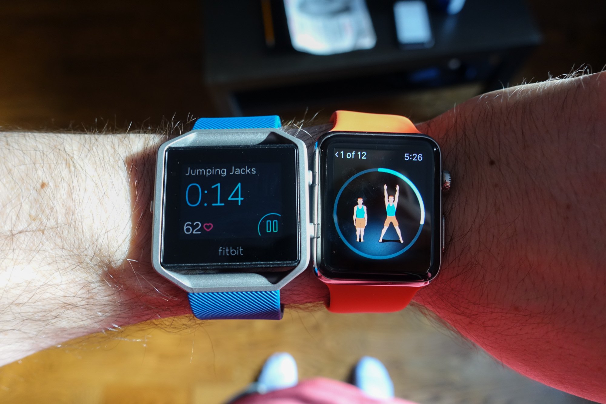 fitbit blaze size vs apple watch