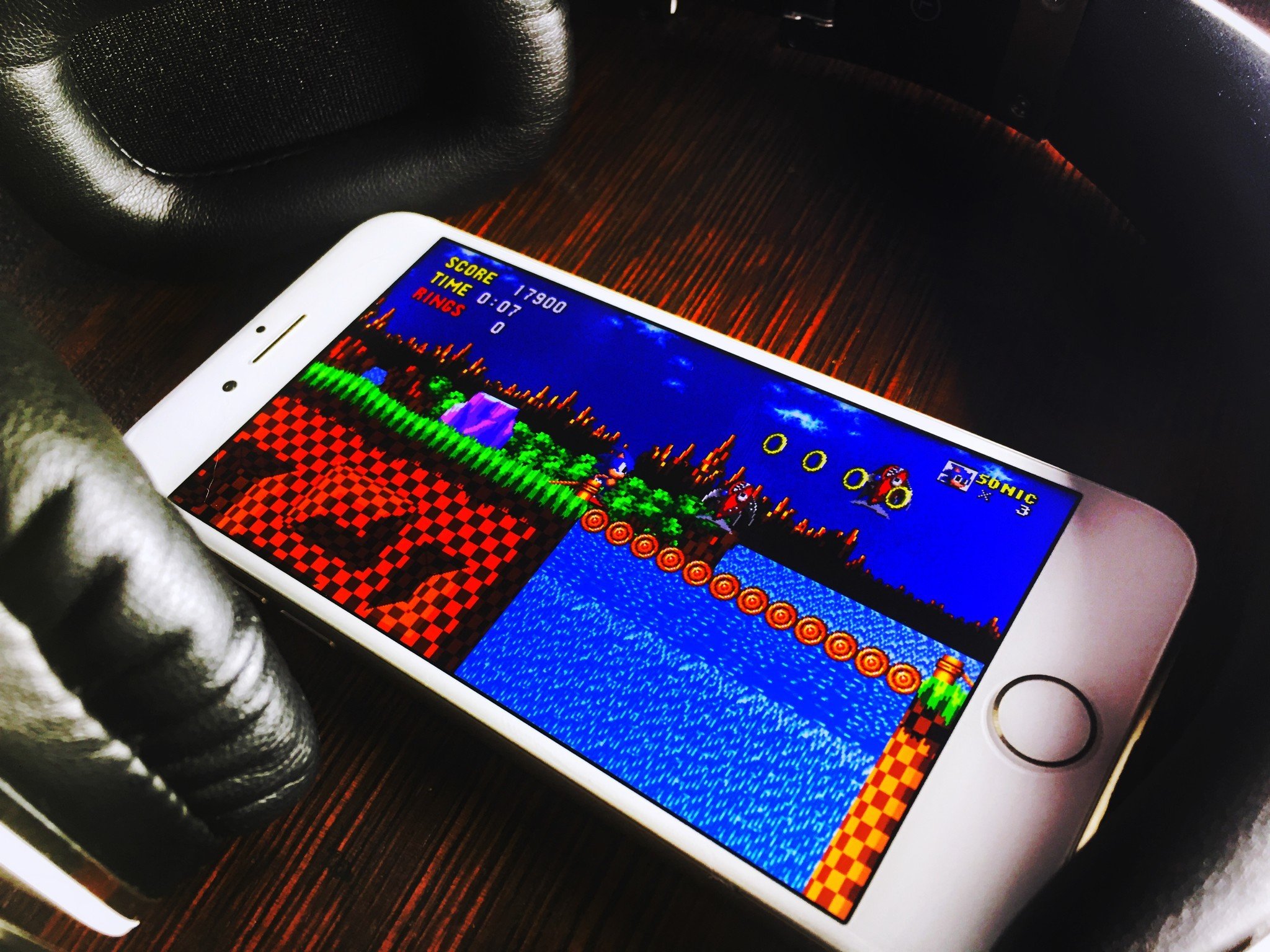 Best 1980s and 1990s Retro Games for iPhone and iPad | iMore