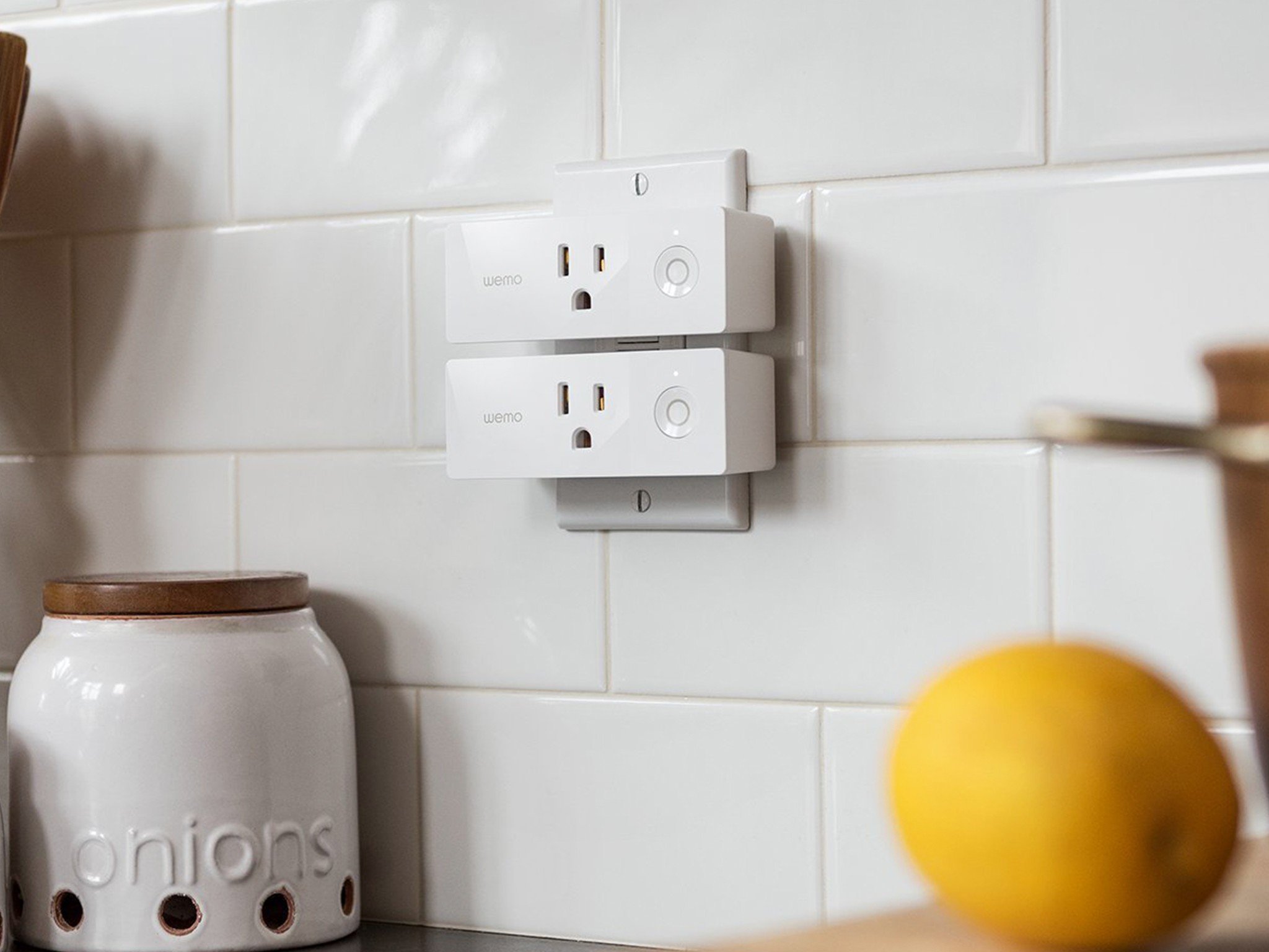 Control everything you own with this $25 Wemo mini smart plug