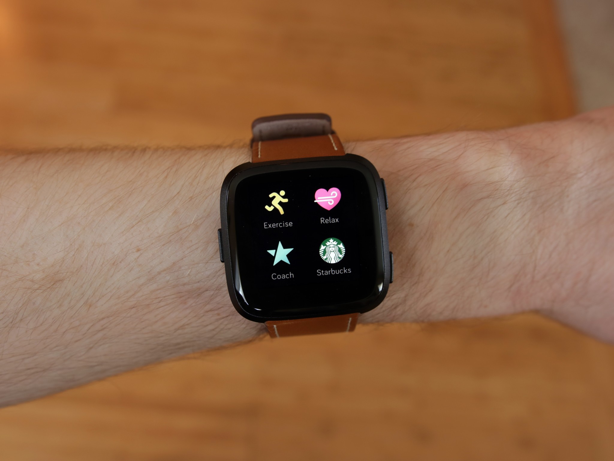fitbit versa band colours
