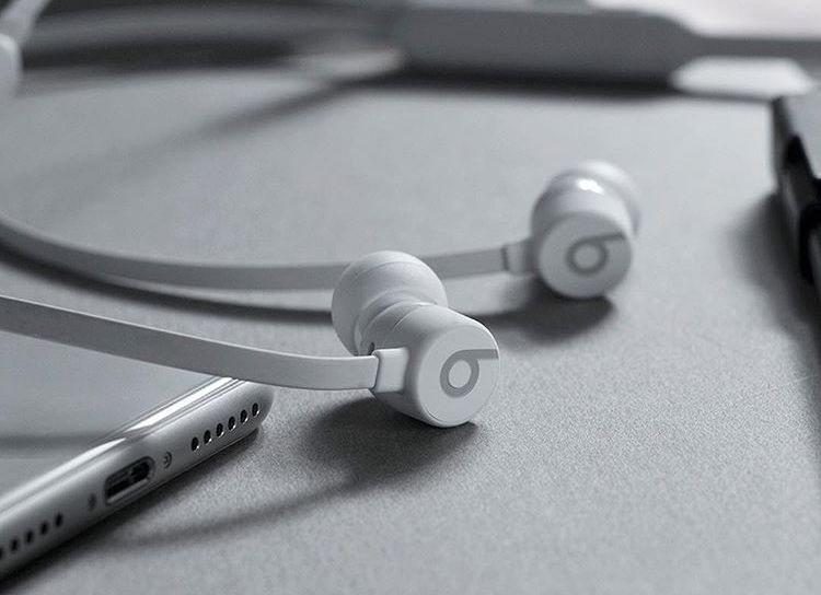 iphone 8 beats headphones