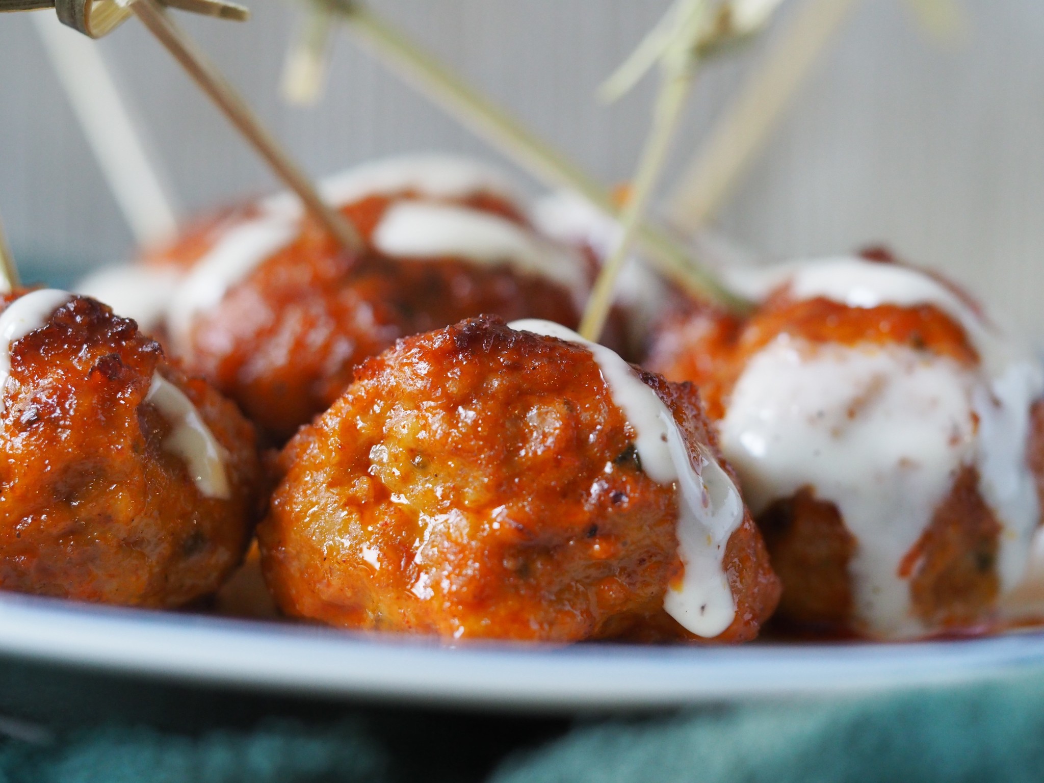 https://www.imore.com/sites/imore.com/files/styles/large/public/field/image/2019/01/monday-is-meatloaf-instant-pot-no-fail-buffalo-chicken-meatballs.jpg?itok=MSJXiT2f
