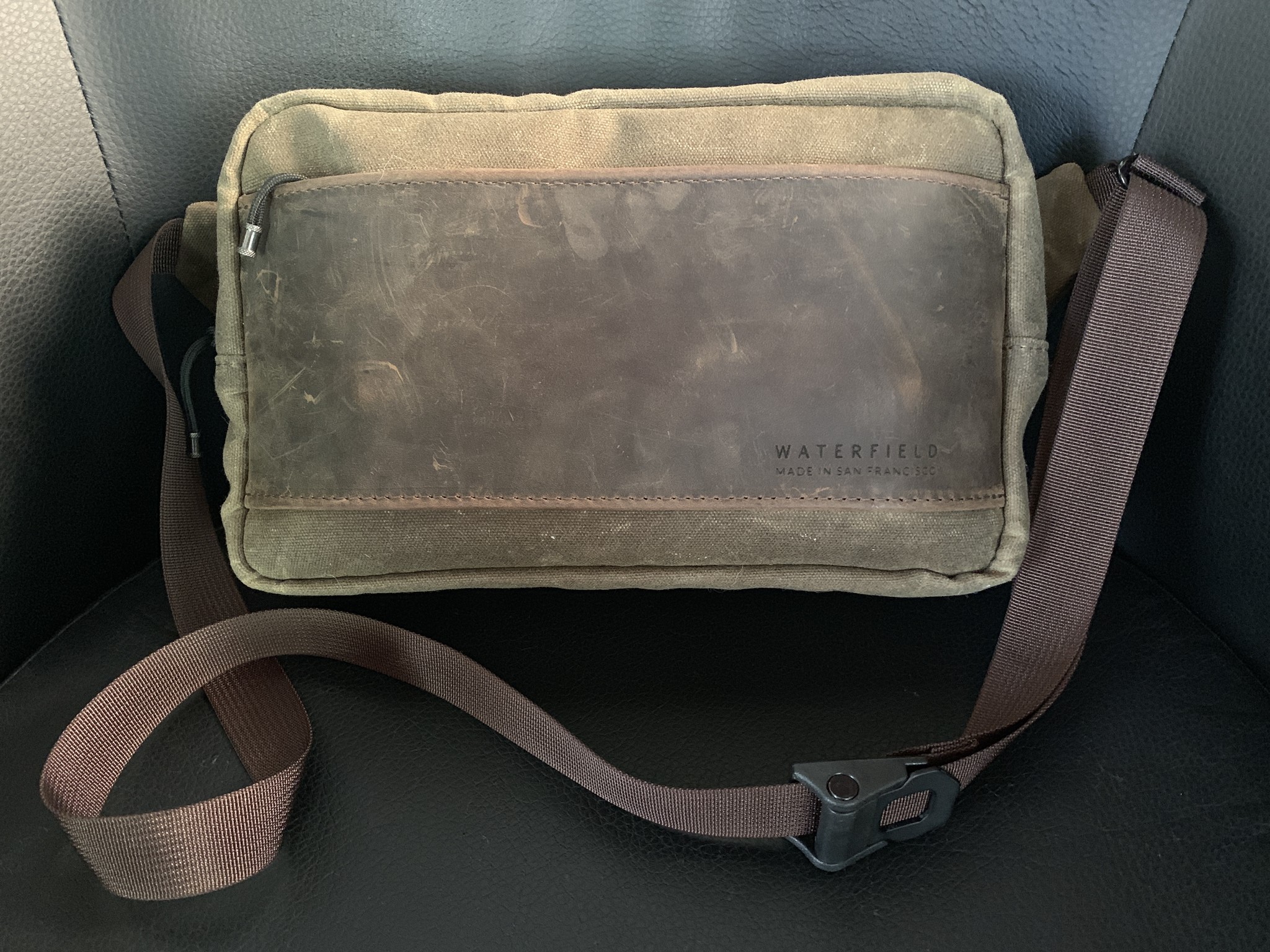 Waterfield Designs Sutter Sling Pouch for Nintendo Switch front of bag