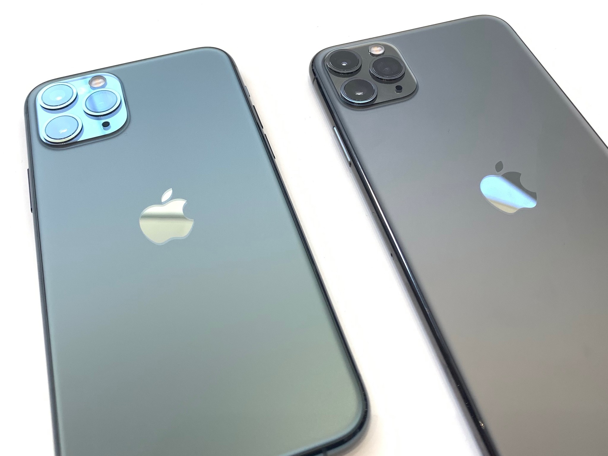 iPhone 11 Pro in Midnight Green and Space Black