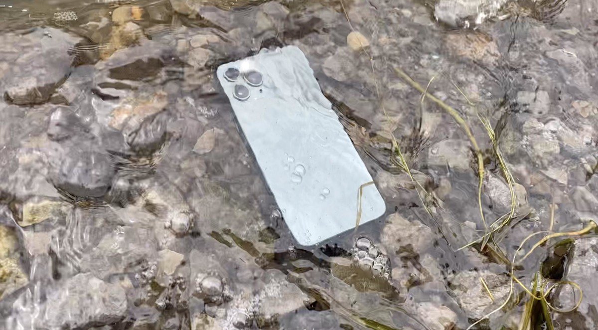 iPhone 11 Pro submerged in water