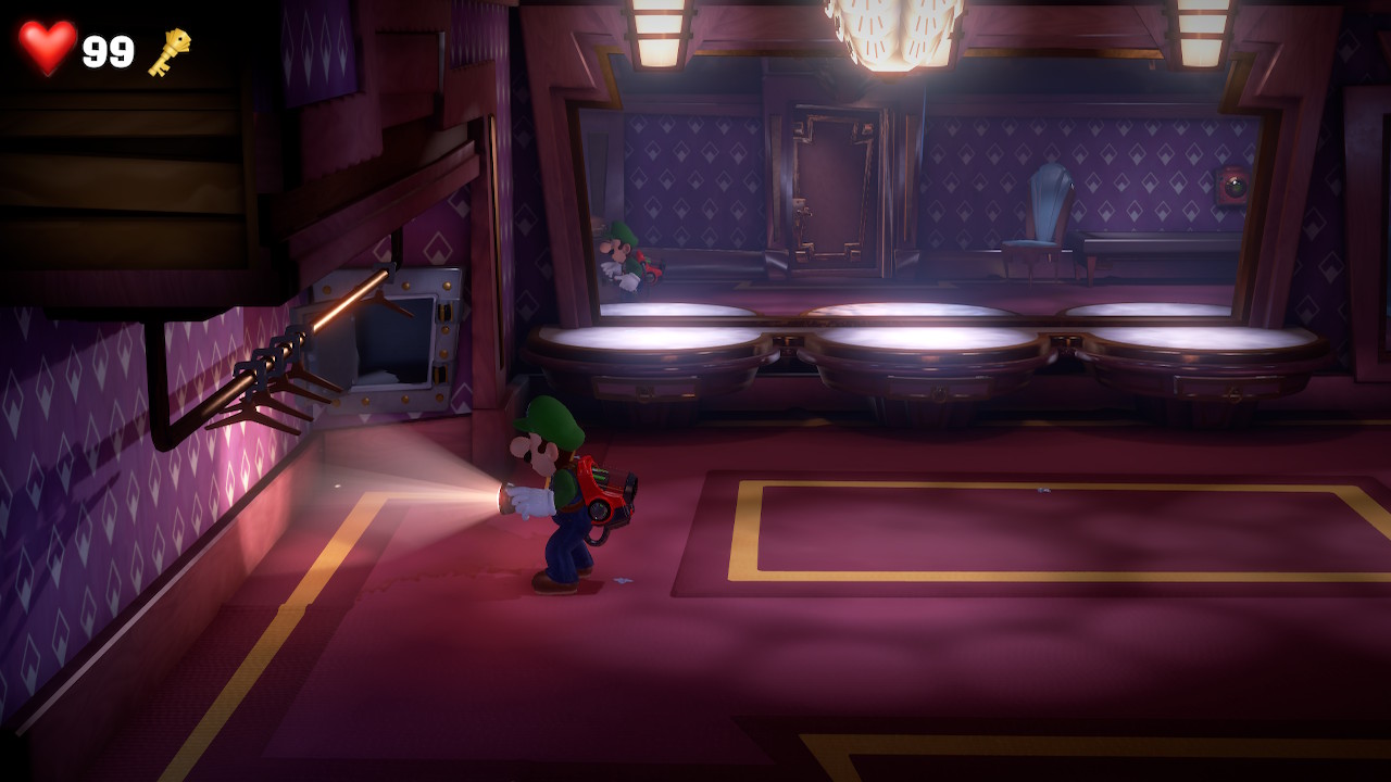 Luigi finds the green gem in the Mezzanine