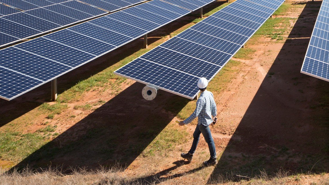 Apple Suppliers Clean Energy Solar Farm