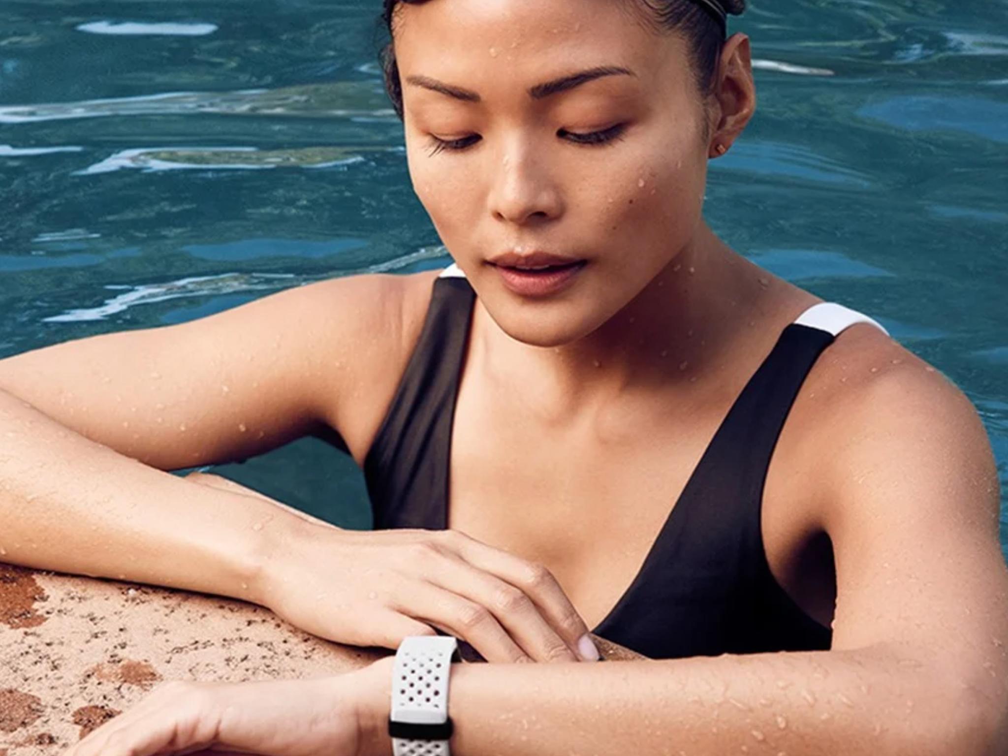 is fitbit inspire waterproof for swimming
