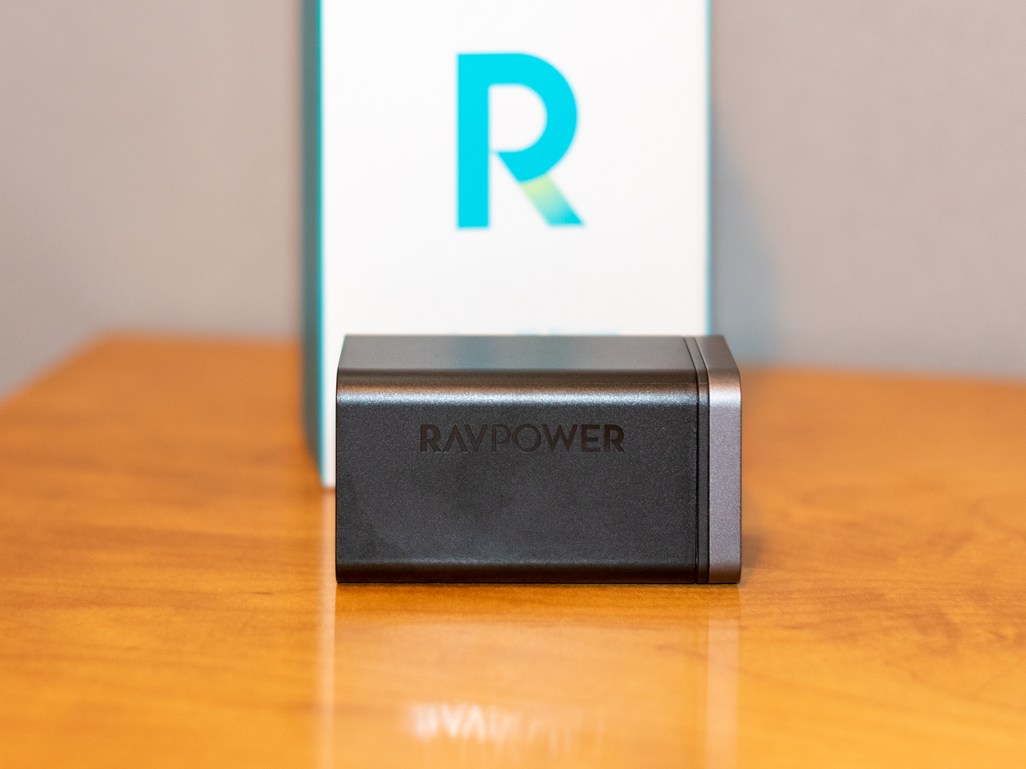 Ravpower Box And Charger