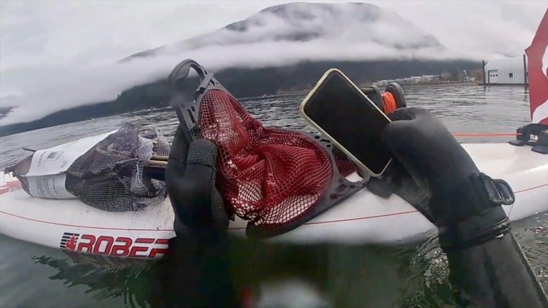 This working iPhone 11 was fished from a lake after taking ...