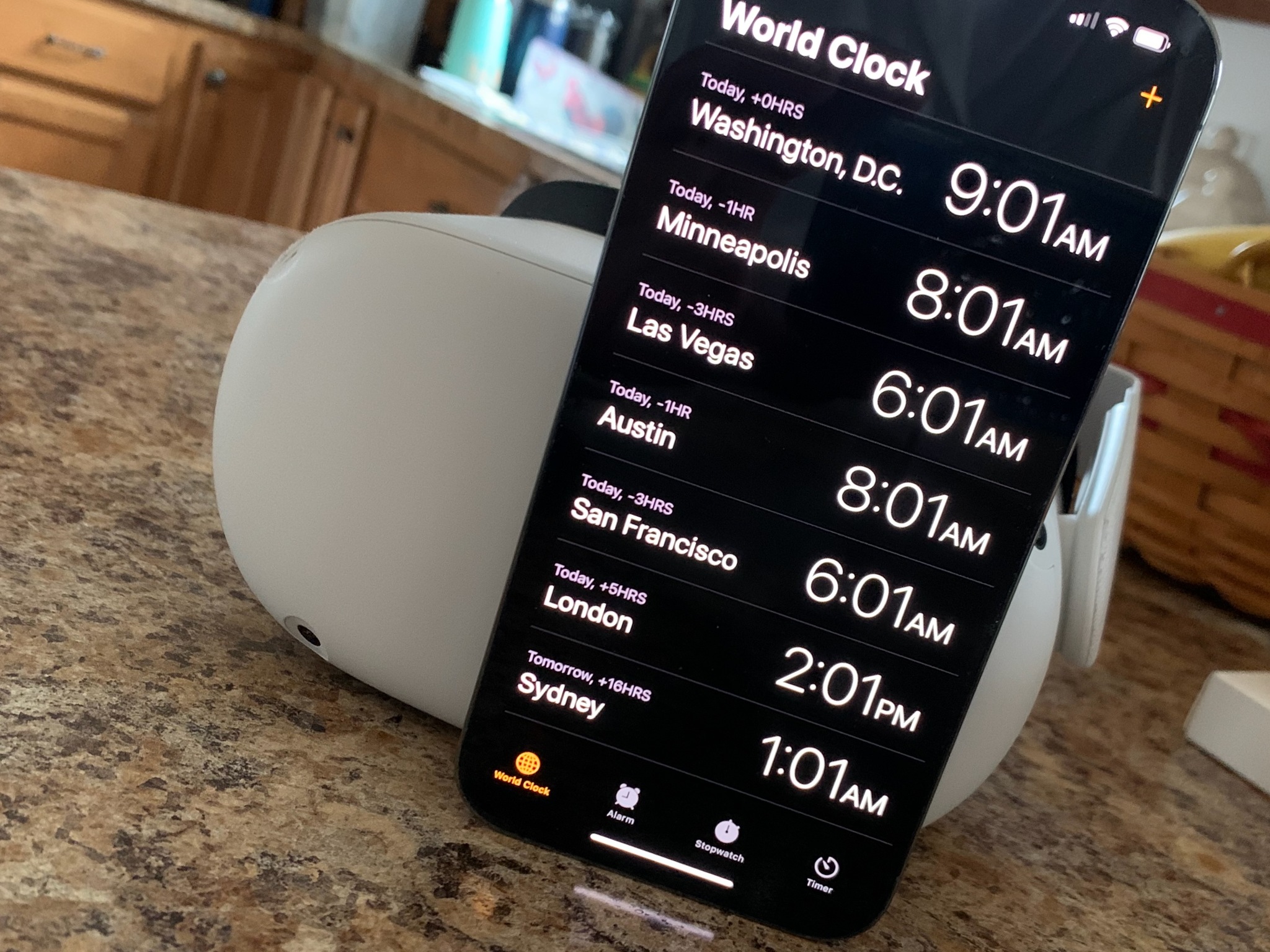 iPhone 13 Pro Max World Clock