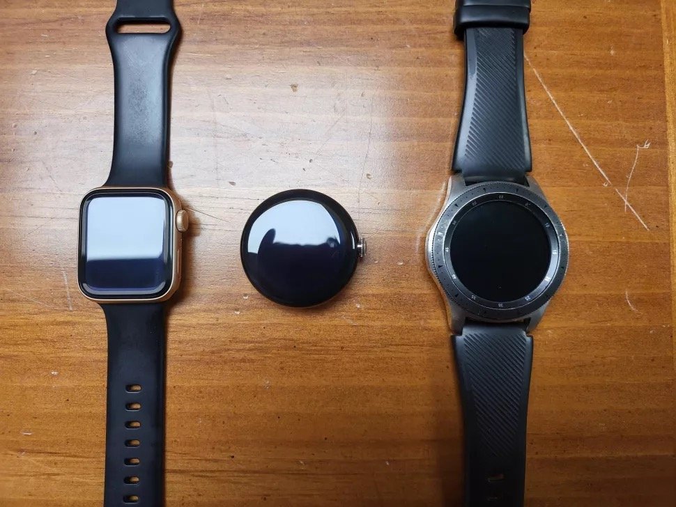 Found Pixel Watch With Apple Watch