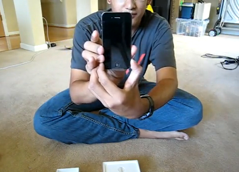 iPhone 4 unboxing