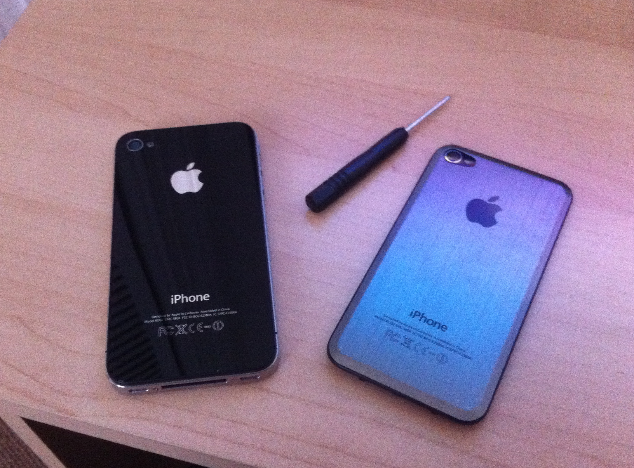 Сделай сам: Как заменить задний корпус на iPhone 4