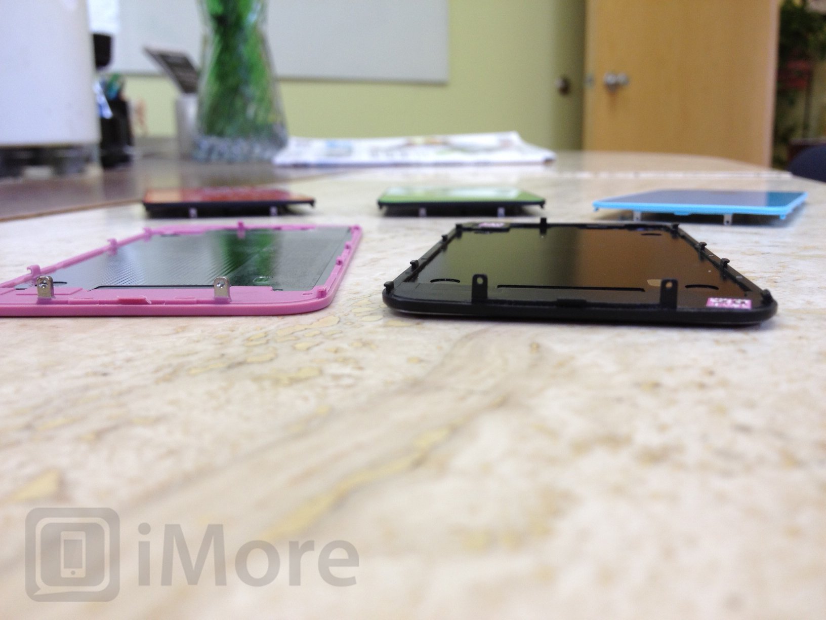 How to make sure a colored back for iPhone 4 is high quality