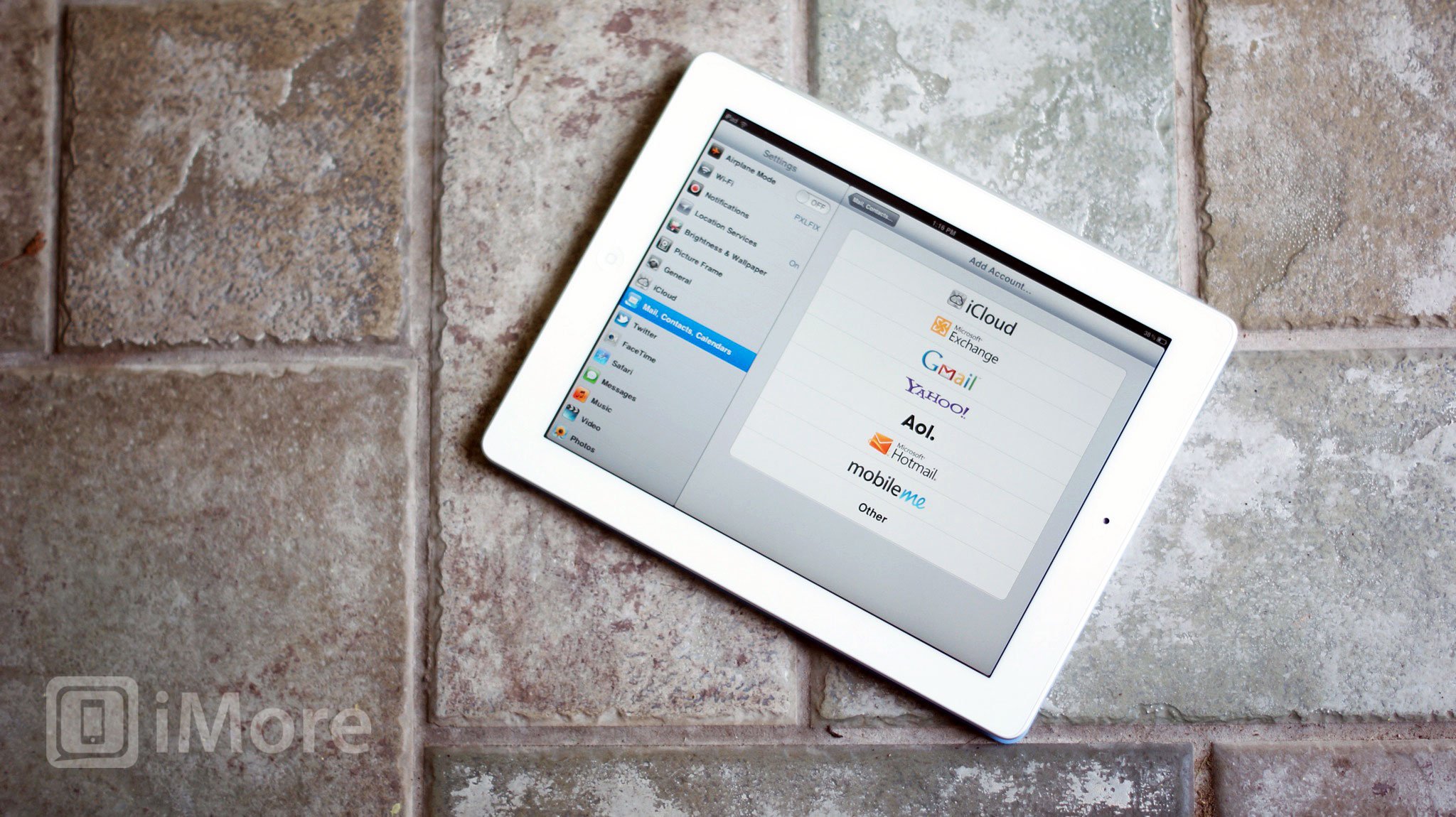 How to set up and send email on your new iPad
