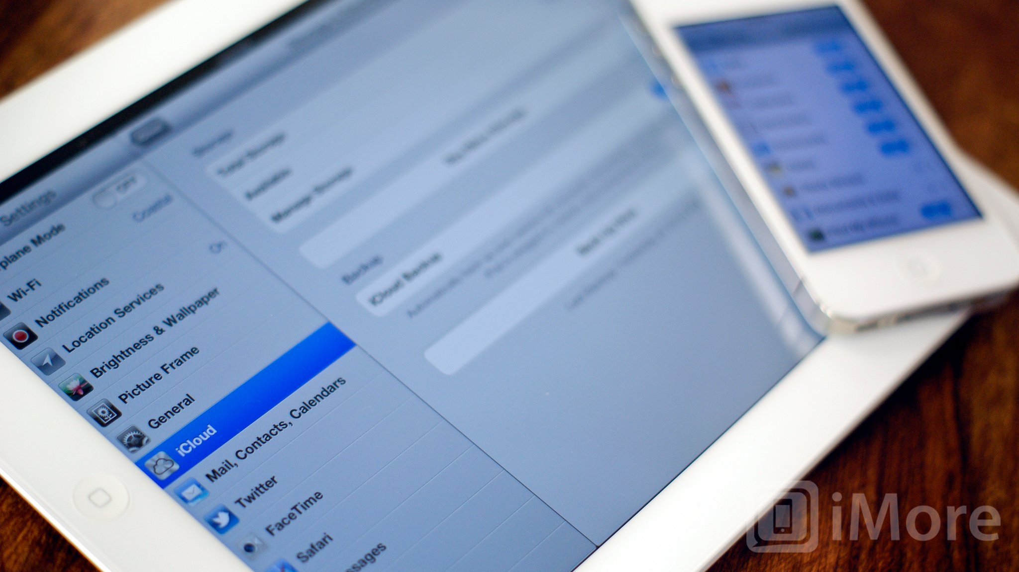 How to manage iCloud accounts for families and across multiple devices