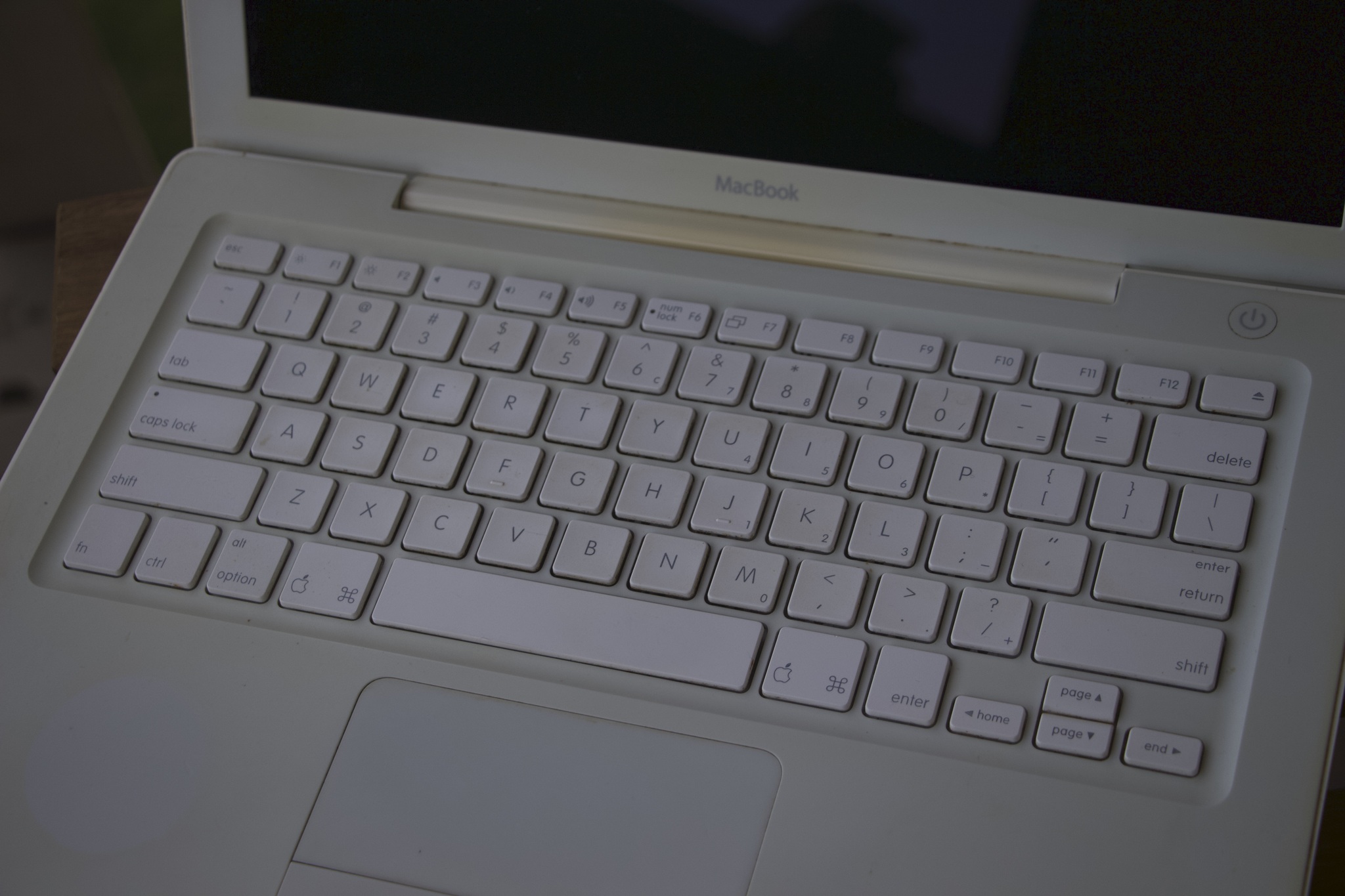 White Macbook Keyboard