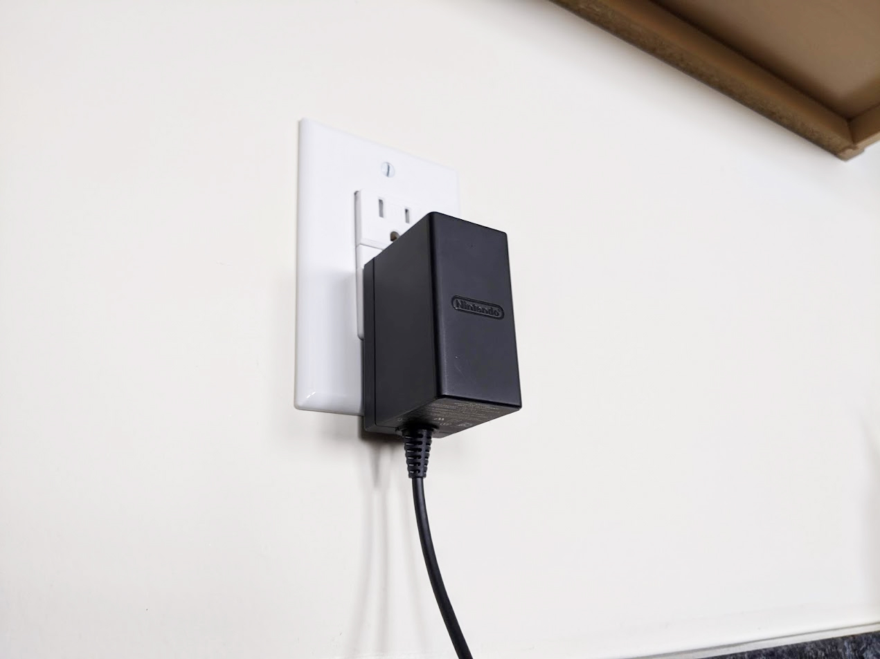 What to do if your Nintendo Switch won't charge: Plug the charger directly into an outlet