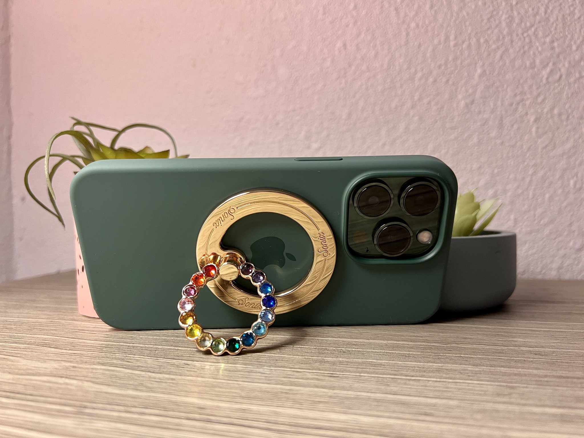 Sonix Magnetic Removable Phone Ring Rainbow Stand