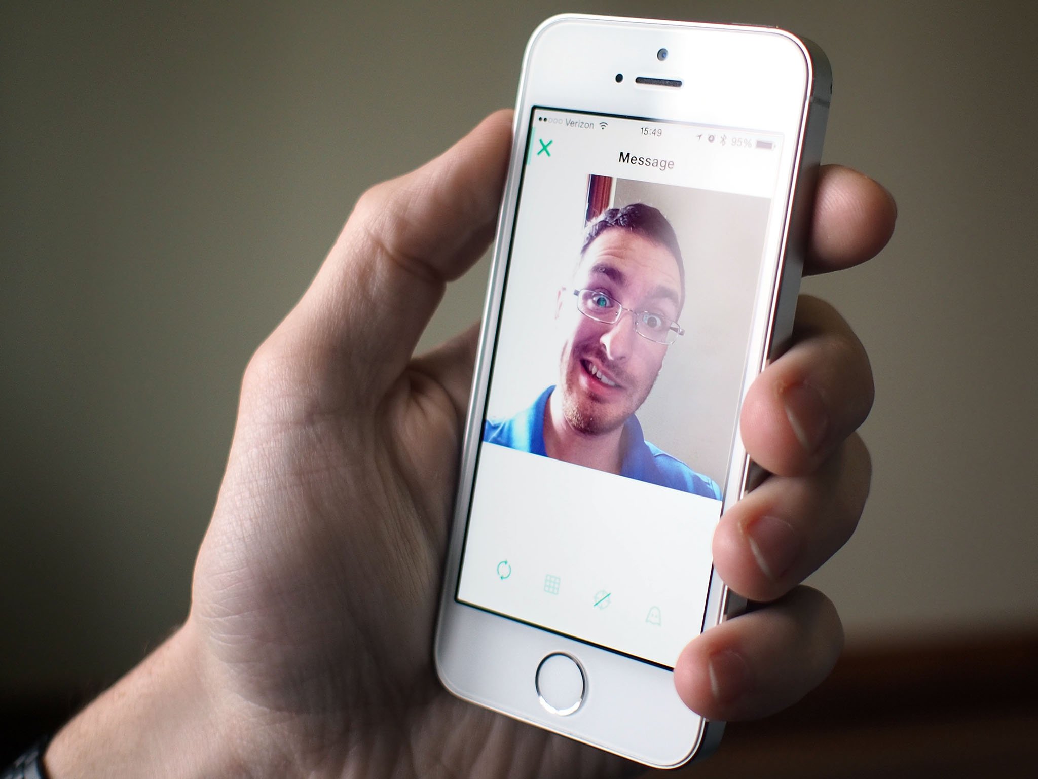 Send videos directly to your contacts with new Vine Messages