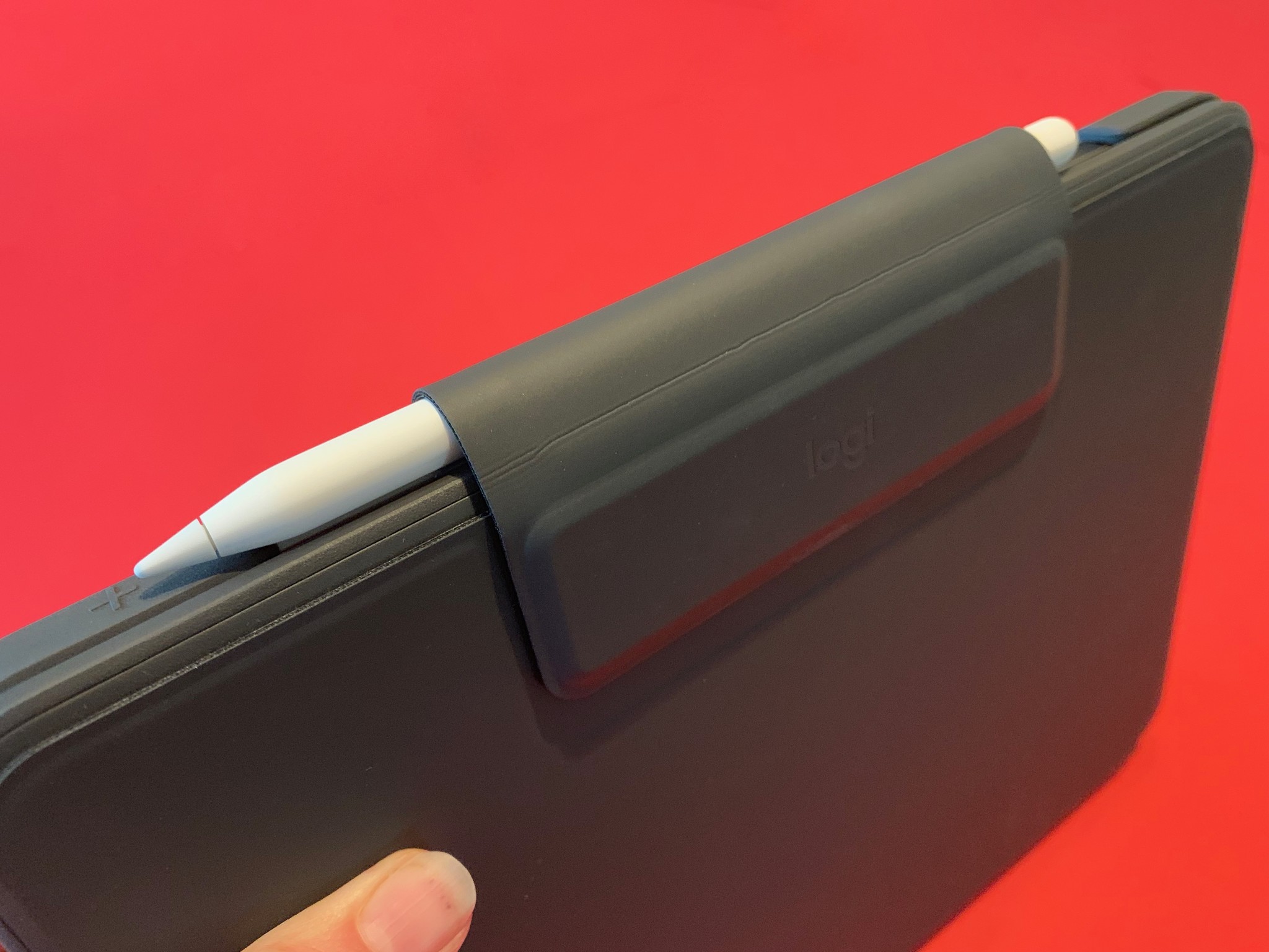 The Apple Pencil closure flap on the Logitech Folio Slim Pro
