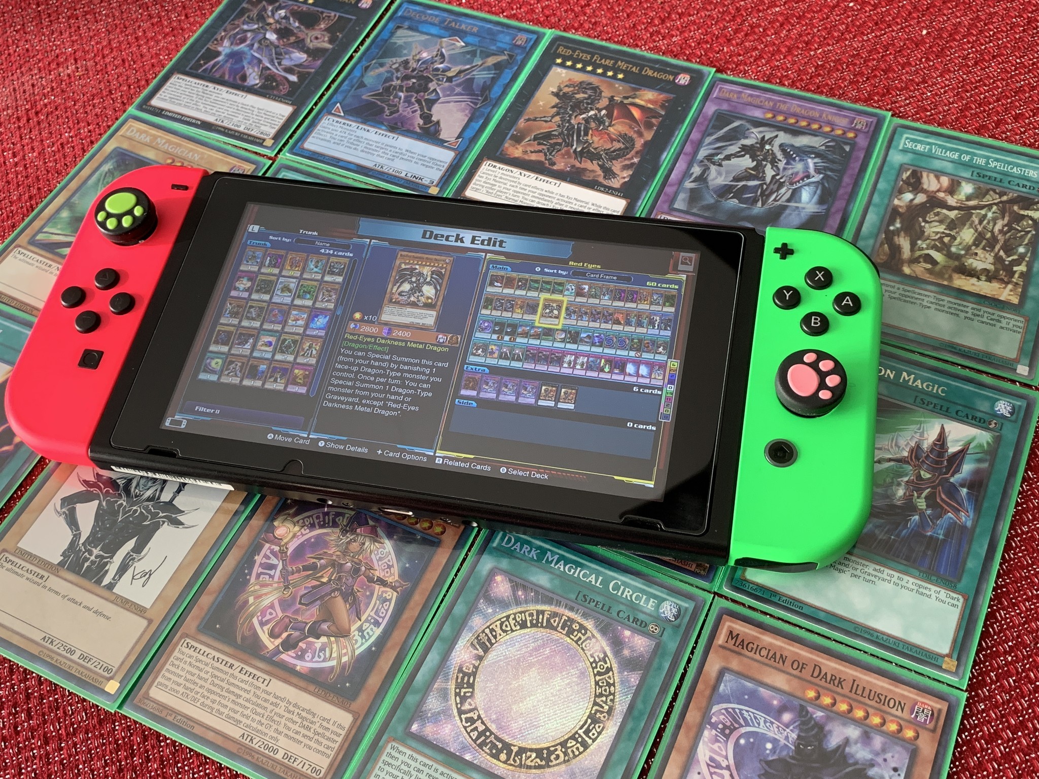 Yu-Gi-Oh! Legacy of the Duelist: Link Evolution on Switch with cards