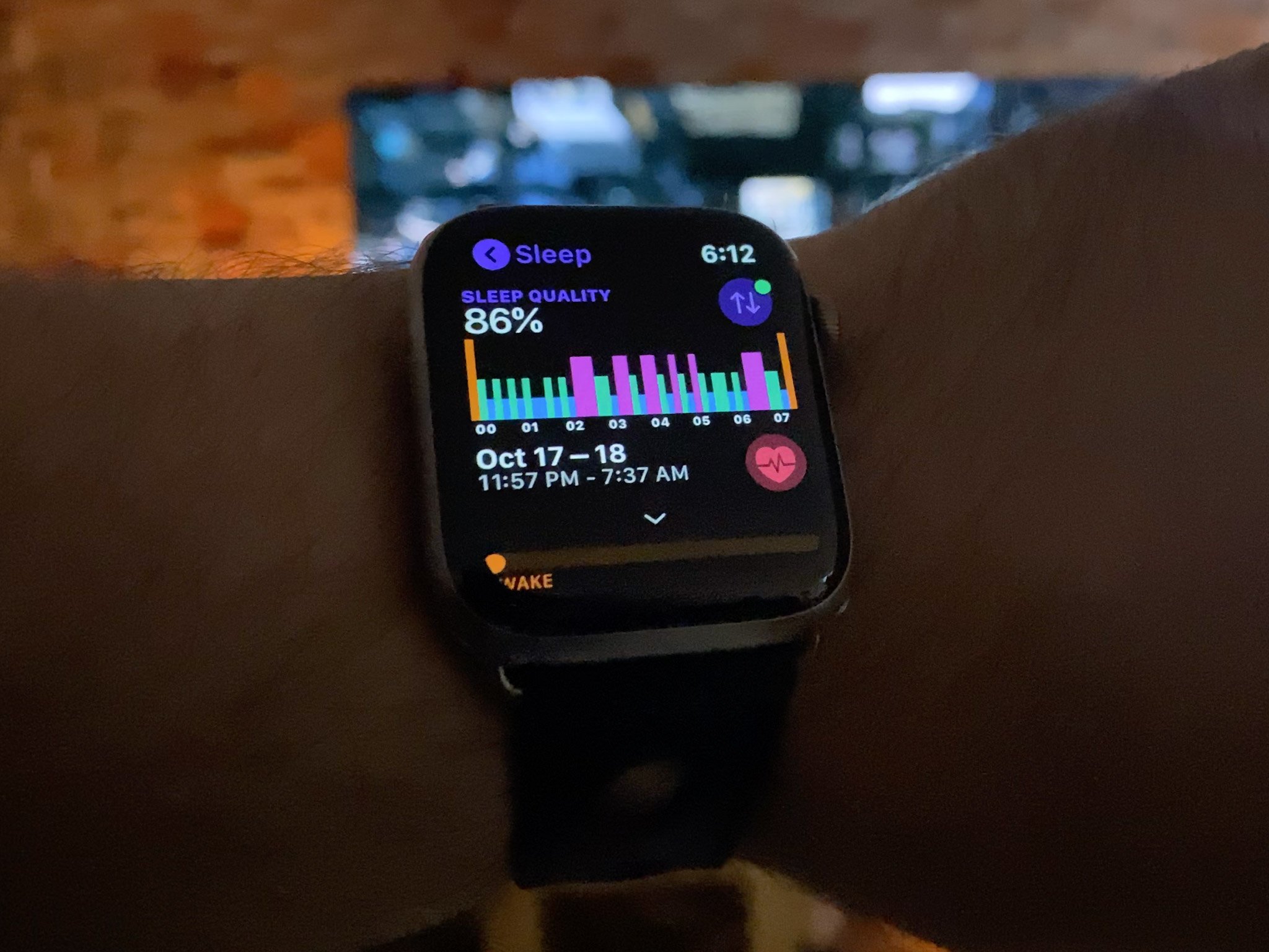 Apple Watch с приложением для отслеживания сна Pillow на экране
