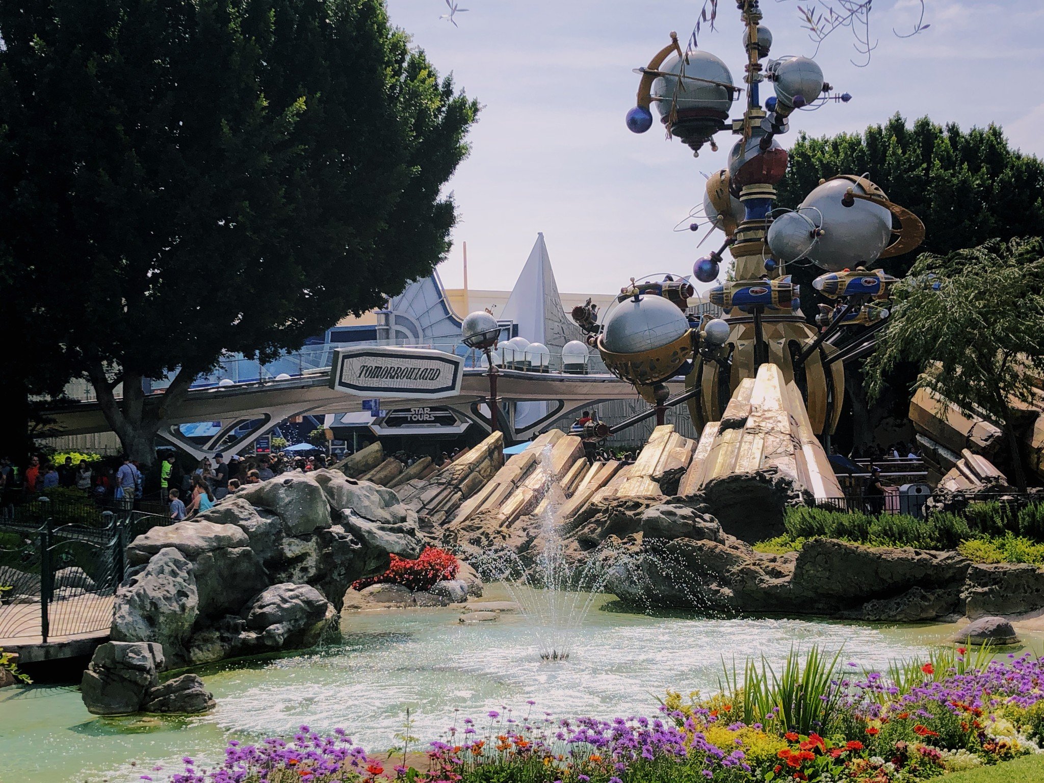 Disneyland Tomorrowland front with fountain