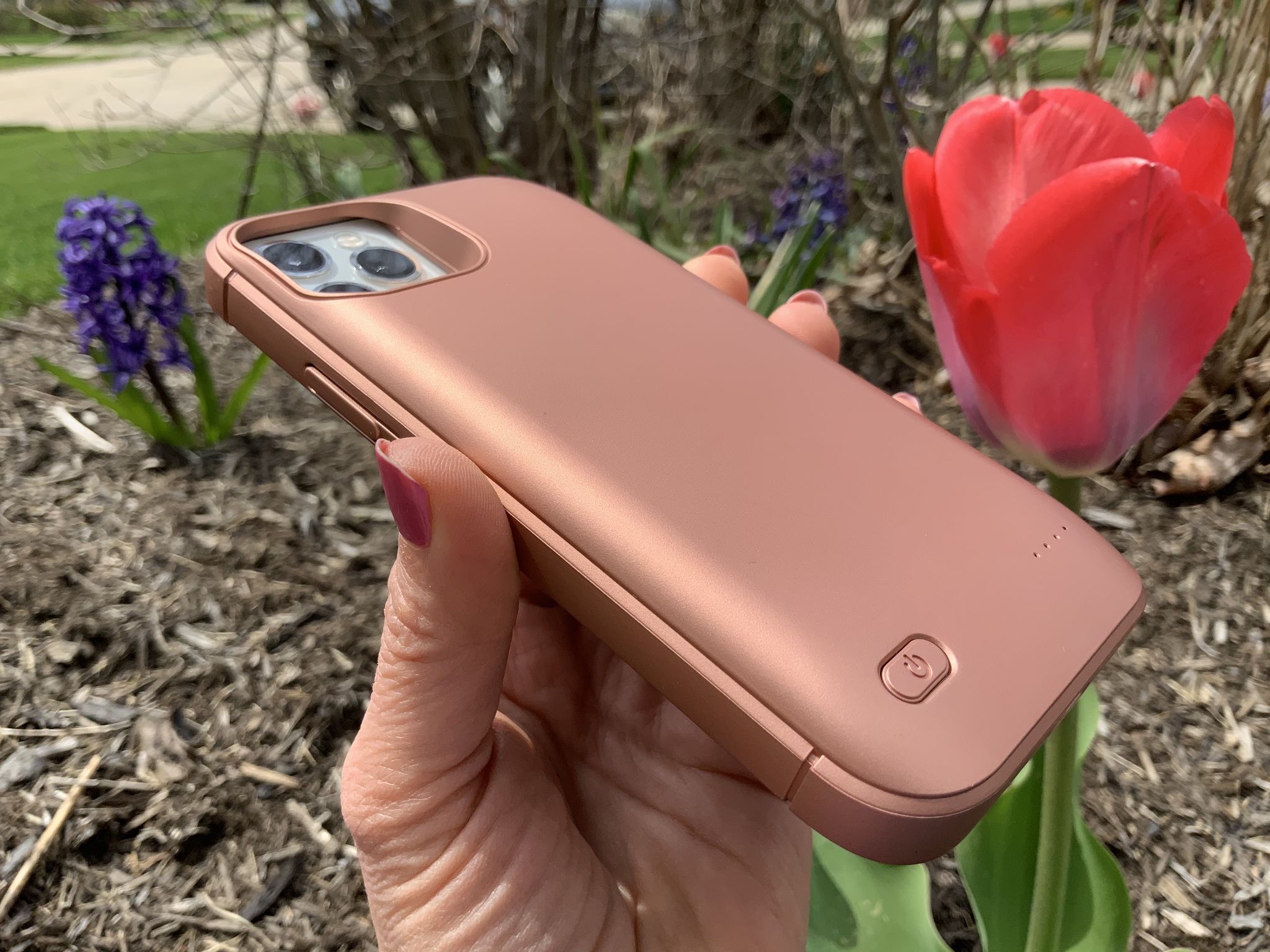 Casely Battery-Powered Charging Case on iPhone 11 Pro