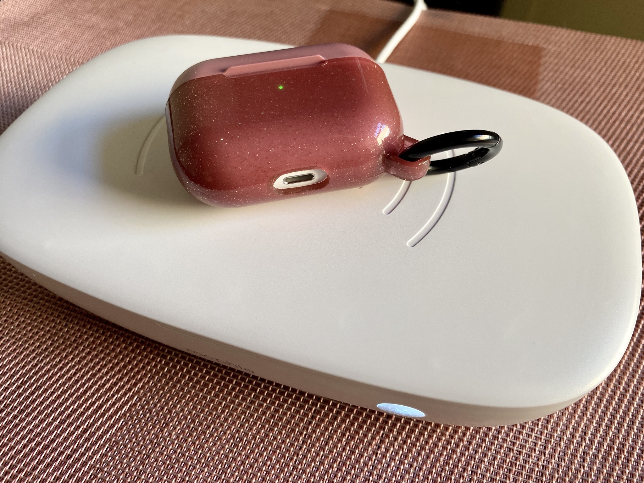Mophie Uv Sanitizer Wireless Charging Charging Airpods