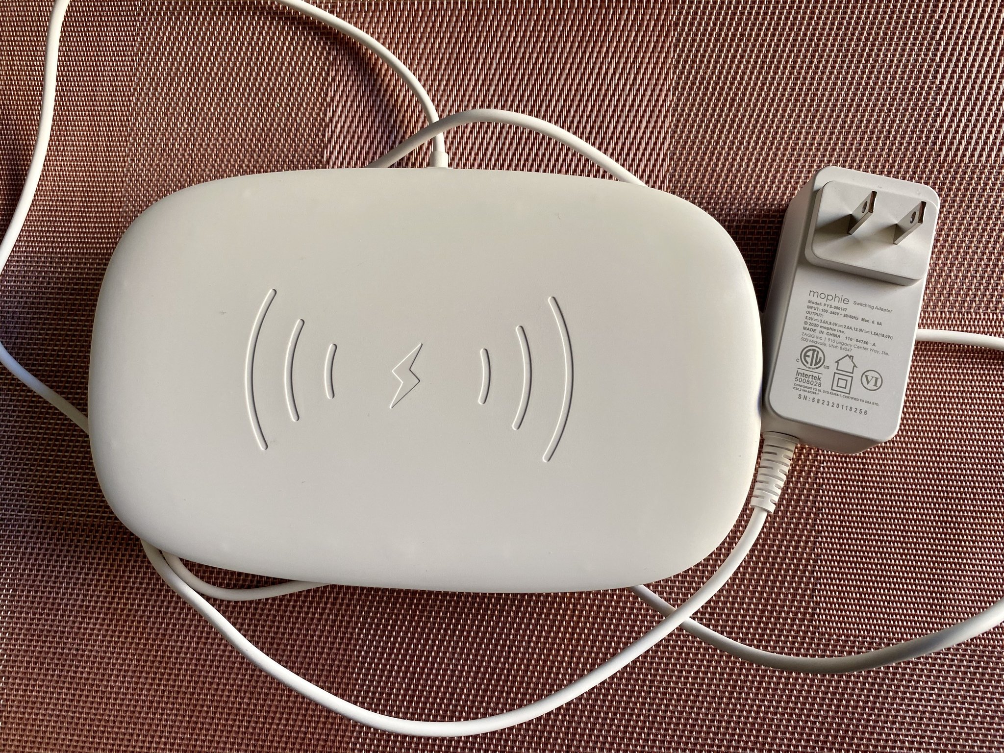 Mophie Uv Sanitizer Wireless Charging Power Adapter