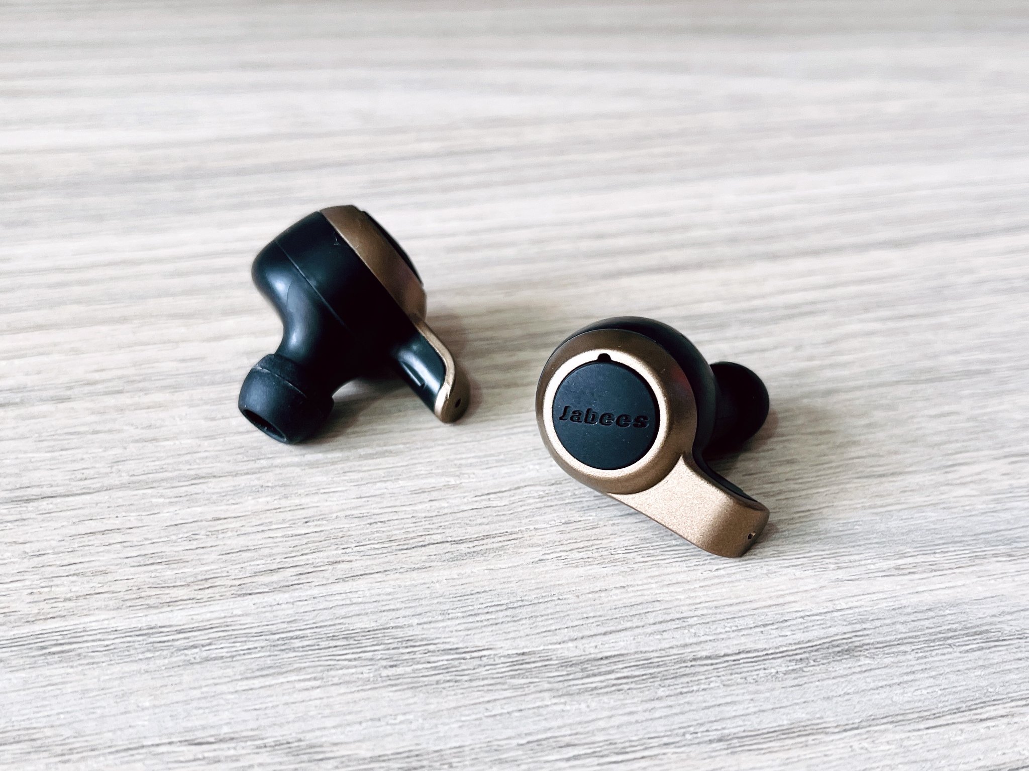Jabees Firefly Earbuds