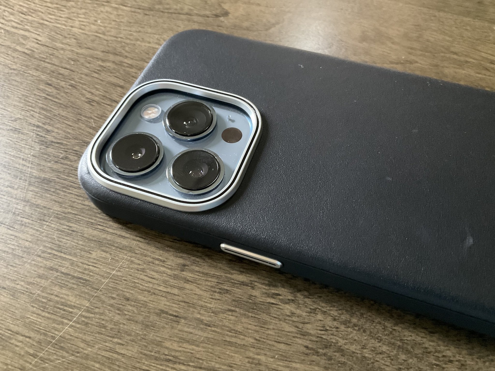 Spigen Enzo Iphone Case Lifestyle Camera Module