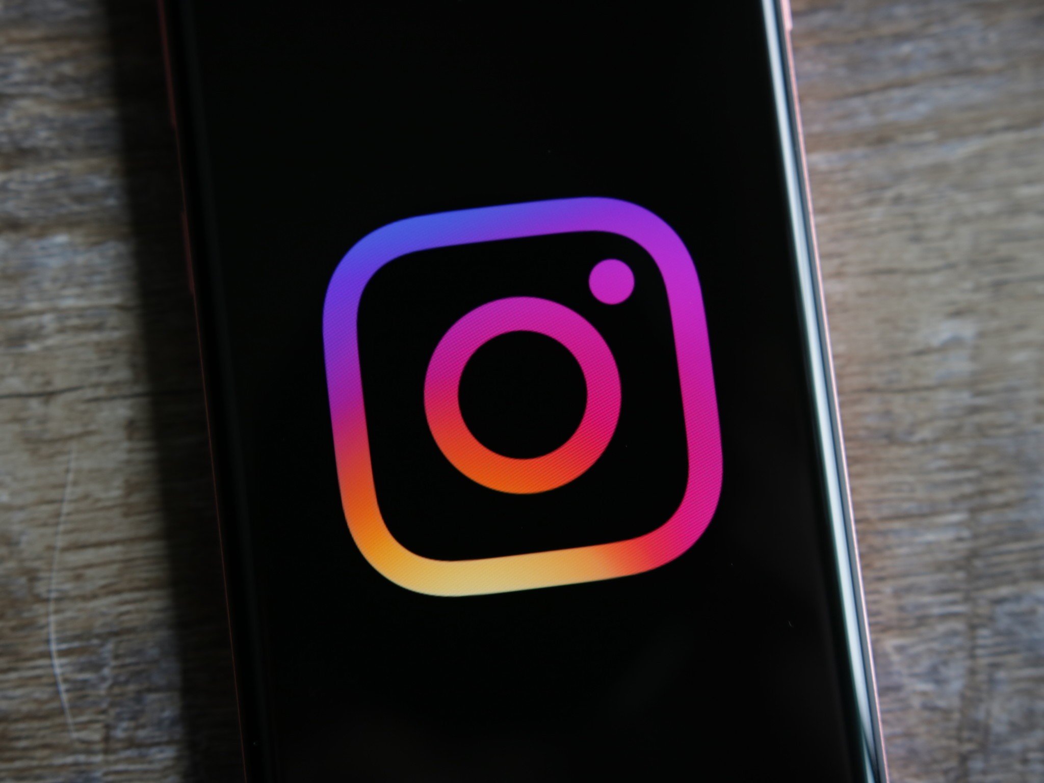 Logo Instagram sur un Galaxy S10